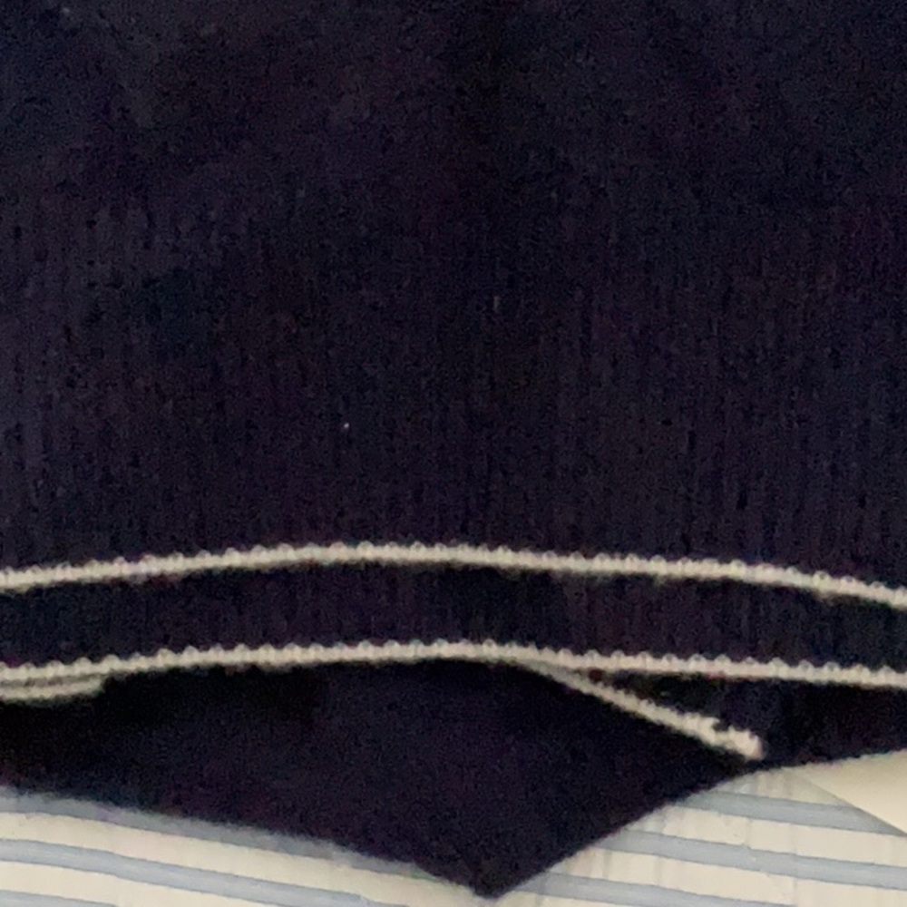 NWT Vineyard Vines {Navy} Seaspun Cashmere Cable-Knit Crewneck Sweater - Picture 7 of 7